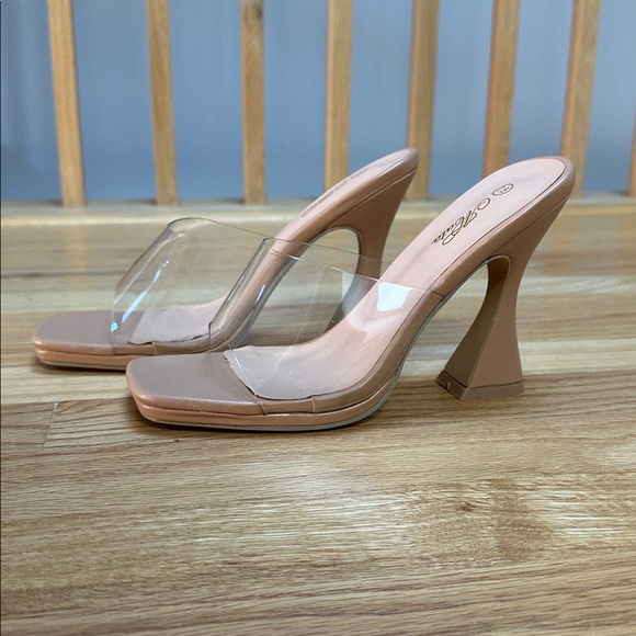 Clear Nude Heels - Picture 4 of 17